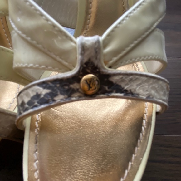 Vintage Louis Vuitton pumps size 7 - Picture 5 of 5